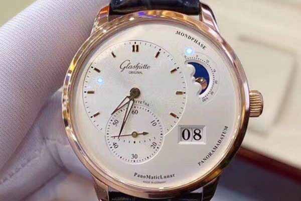 偏心系列的格拉苏蒂手表回收多少钱