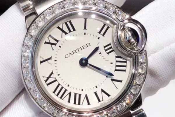 卡地亚石英手表回收价格一直比机械手表低吗