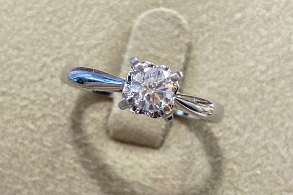 品质不错的钻石戒指回收价多少钱一克