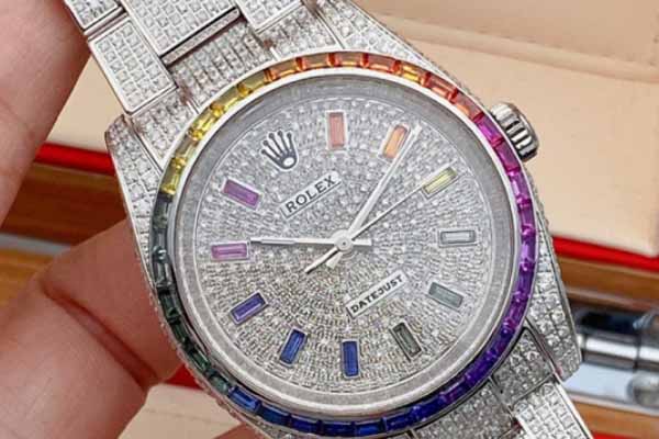 高价钻石手表回收一般看什么定价