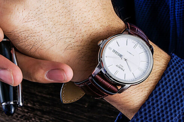 天梭1526石英手表回收多少钱 一定低于机械表吗