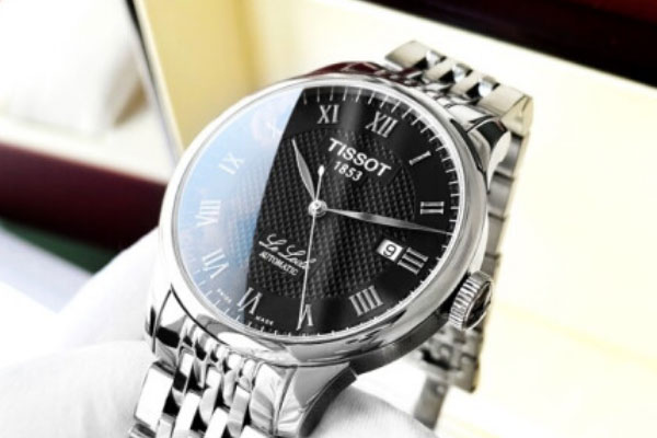 天梭二手手表回收价格与款式有关吗