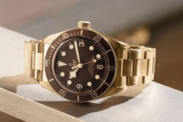 奢侈品牌的旧手表回收多少钱一个