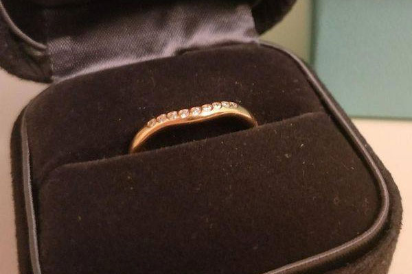经典款式的蒂芙尼戒指二手回收能卖多少