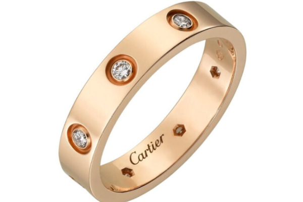 全新的卡地亚八钻戒指回收多少钱