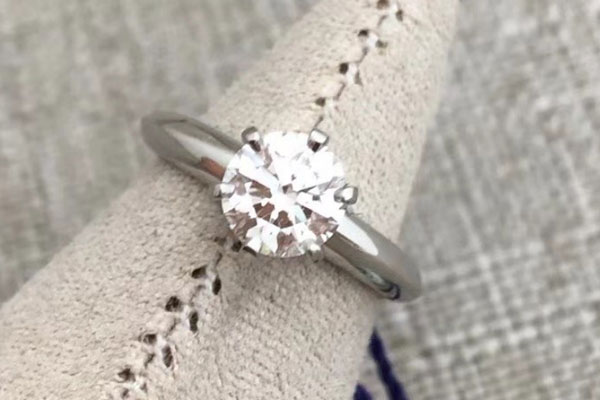 卖珠宝的店面会回收钻石戒指吗