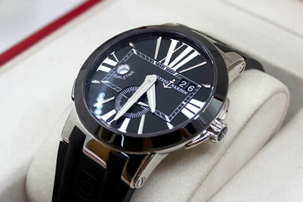 专业的雅典手表回收公司如何辨别