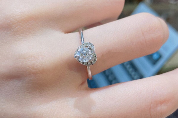 克徕帝钻石戒指在自家品牌专柜回收吗