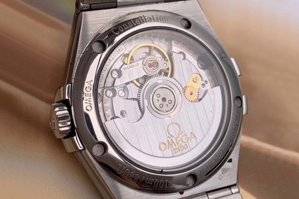 欧米茄星座系列男士钢款自动机械腕表底盖