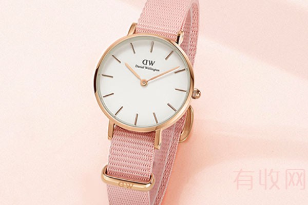 DW手表粉色尼龙表带手表白盘金边28mm