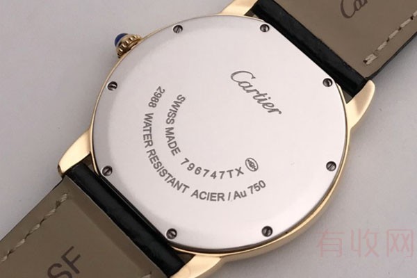 卡地亚伦敦SOLO系列黄金镶钻盘石英手表背面