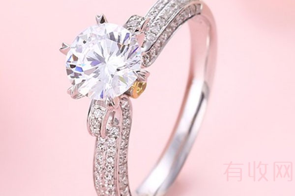 六福典雅珠宝白18K金钻石戒指G色VS