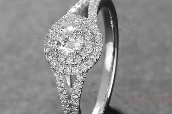 TR珠宝白18K金钻石戒指女