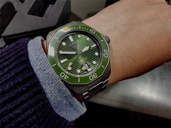 绿色的竞潜系列泰格豪雅手表回收多少钱