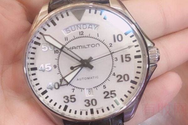2016入手的旧手表回收价格是多少