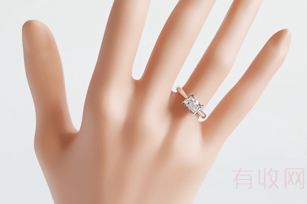 中国黄金钻石戒指可以回收吗