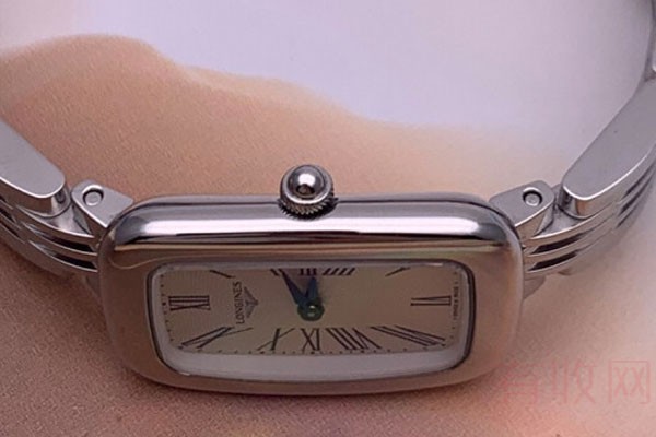 浪琴原价10000元的手表回收一般几折