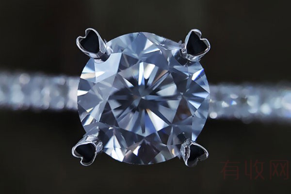 1克拉钻石回收可以卖多少钱