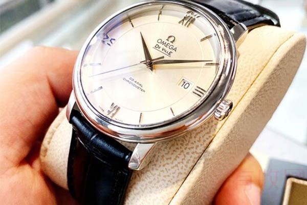 哪里能查询到欧米茄旧手表回收价格表