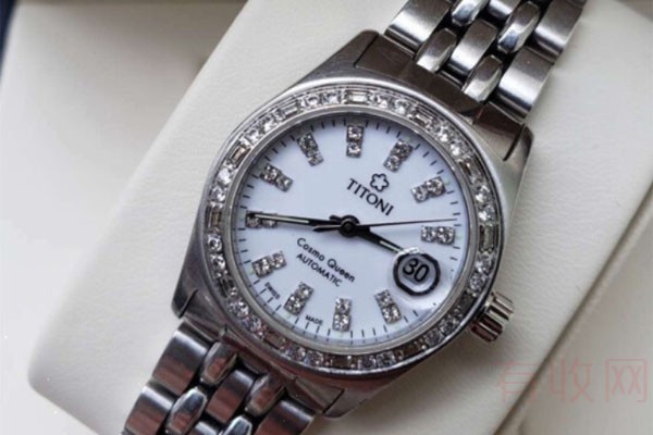 旧梅花女手表回收价格最高是多少