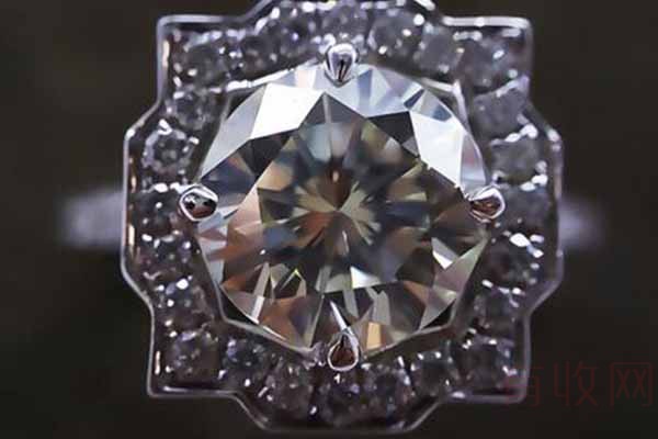 钻石回收价格怎么定 由哪些因素决定
