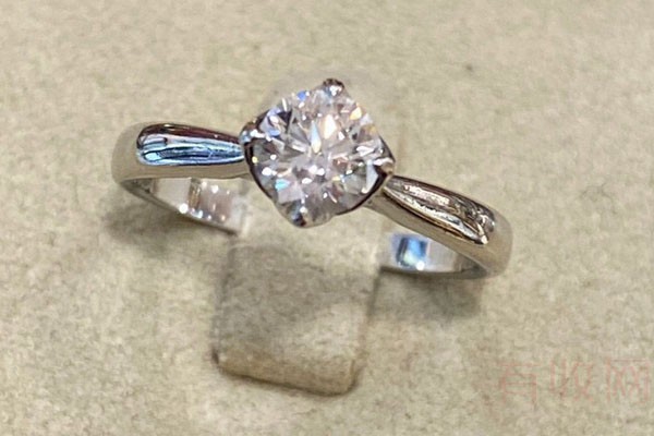 一万多块钱的钻石戒指能回收多少钱