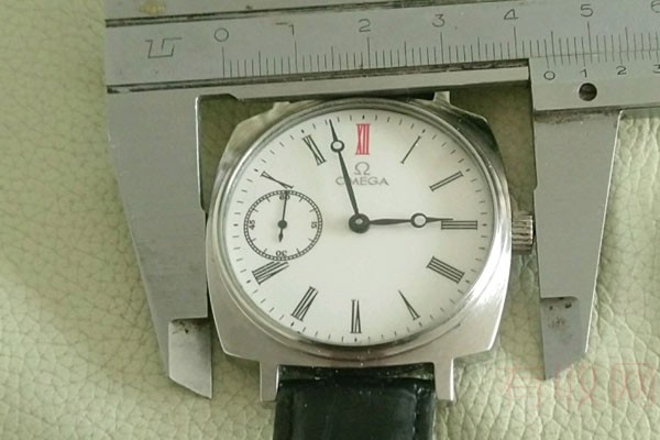 老旧手表回收价格鉴别标准会否区别于新款
