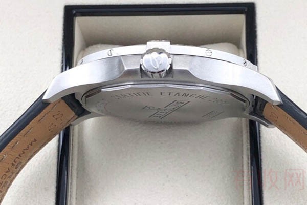 刚买的百年灵挑战者手表回收价格高吗